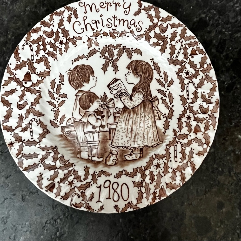 Royal Crownford Christmas Plate 1980 A Happy Holiday To You by Norma Sherman